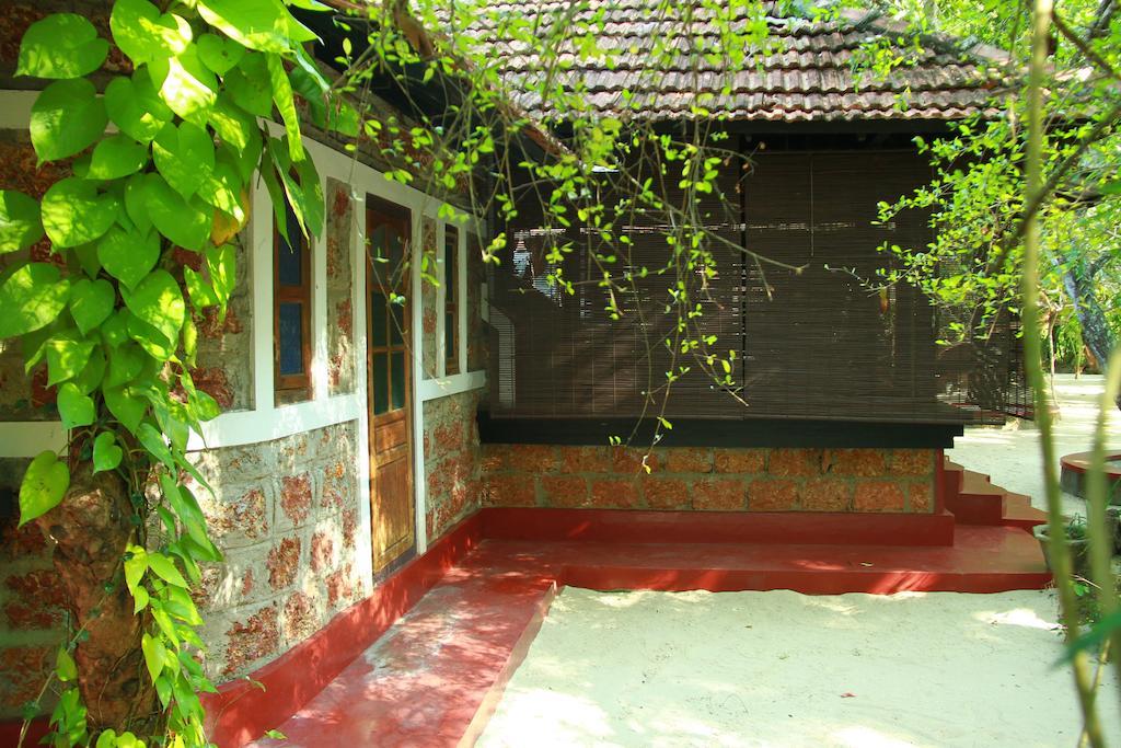 Arakkal Heritage Mararikulam Exterior photo